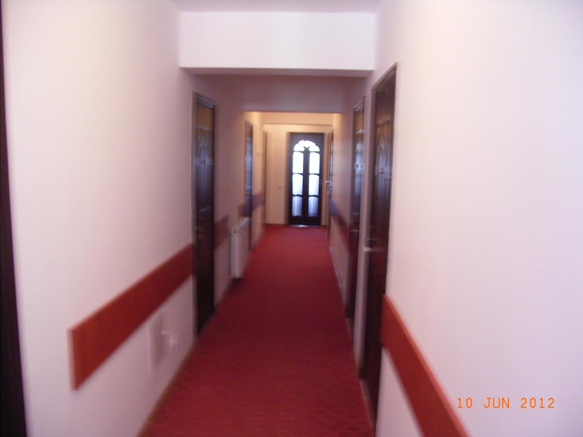 Hotel Basarab Bucharest Exterior photo