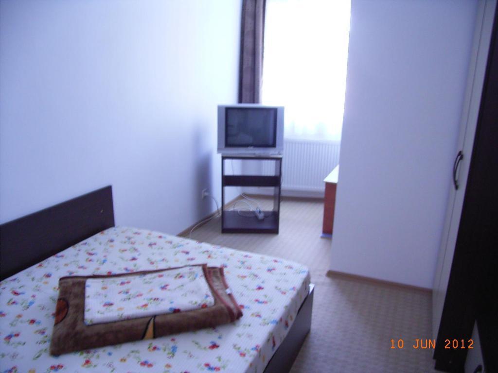 Hotel Basarab Bucharest Room photo